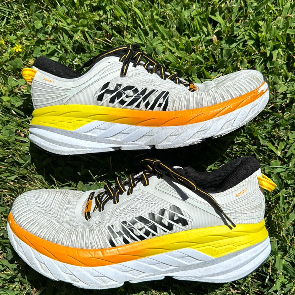 Hoka Bondi 7 men’s 9 orange/white